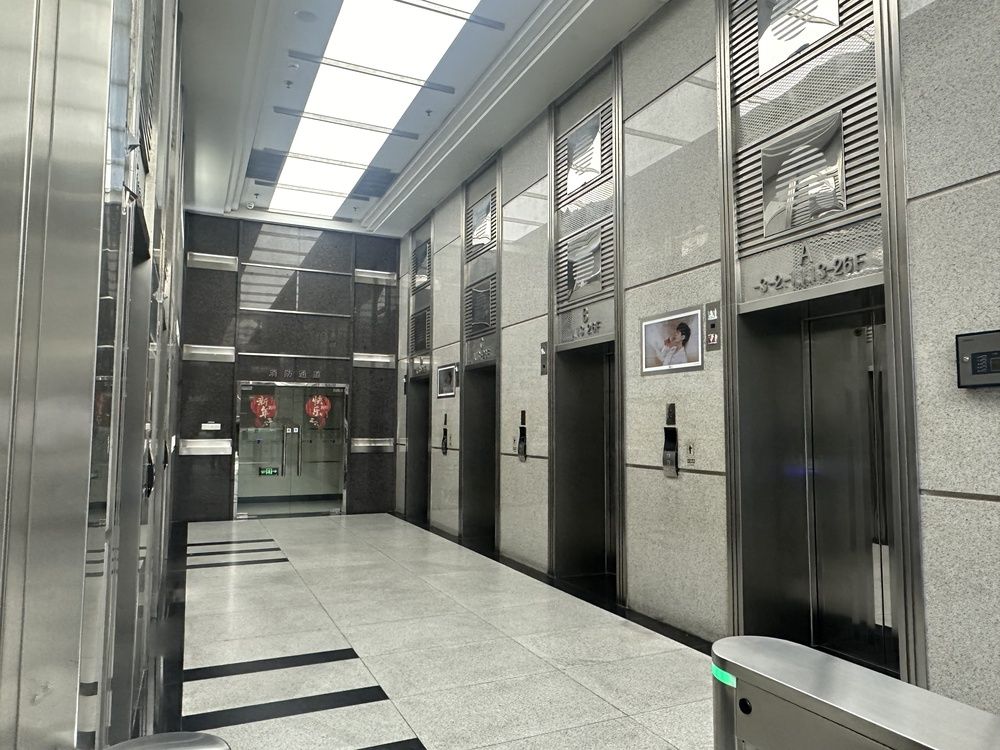 电梯厅1